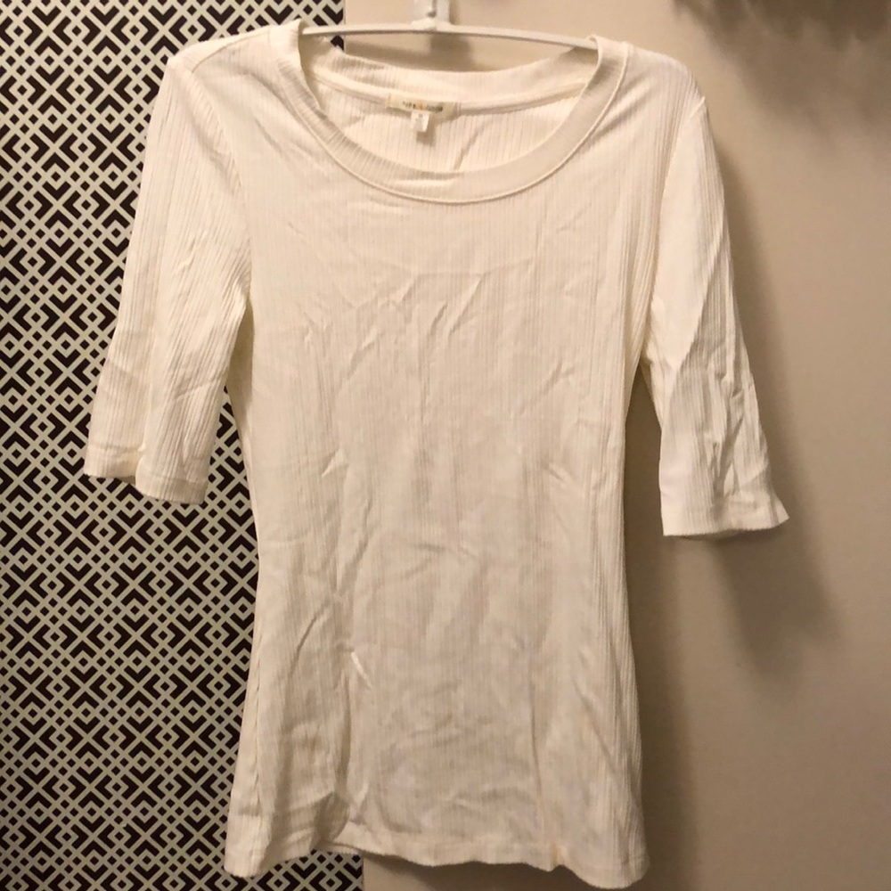 3/4 sleeve white tee shirt